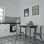 Nemespecsely Udvarhaz Apartment