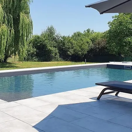 Apartment Nemespecsely Udvarhaz Pécsely