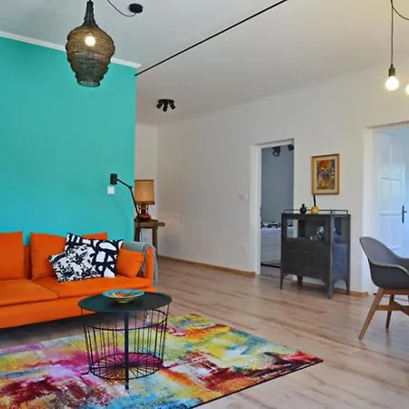 Apartment Nemespecsely Udvarhaz *