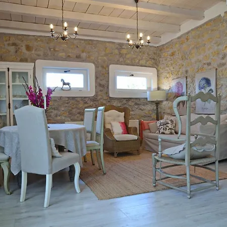 Nemespécsely Udvarház Apartamento *