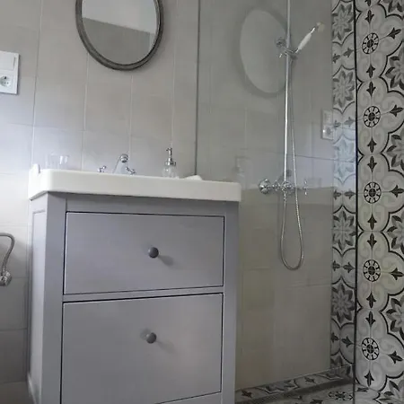 Nemespécsely Udvarház Apartamento *
