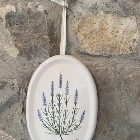 Nemespecsely Udvarhaz