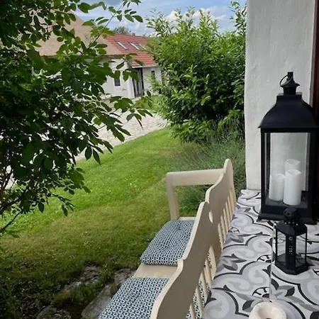 Nemespecsely Udvarhaz Apartment Pécsely